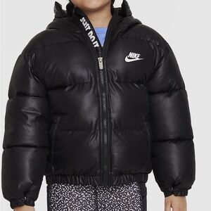 Nike water resistant Water Jacket toddler Boy 5t Black